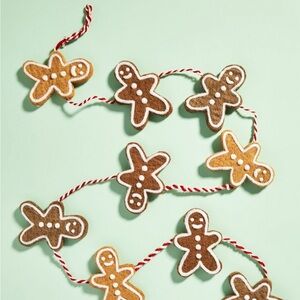 Anthropologie Festive Gingerbread Garland - Brown and Tan